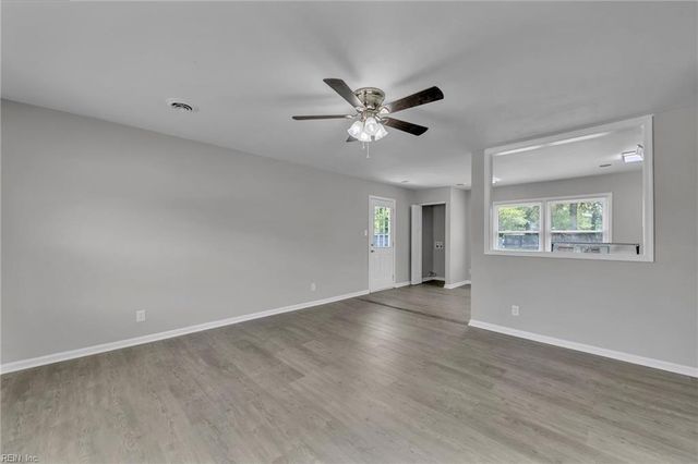 613 Bentley DR, Suffolk, VA 23434