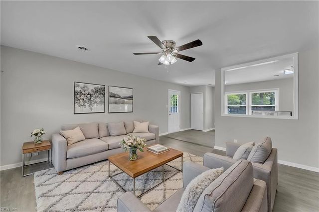 613 Bentley DR, Suffolk, VA 23434