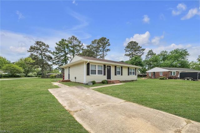 613 Bentley DR, Suffolk, VA 23434