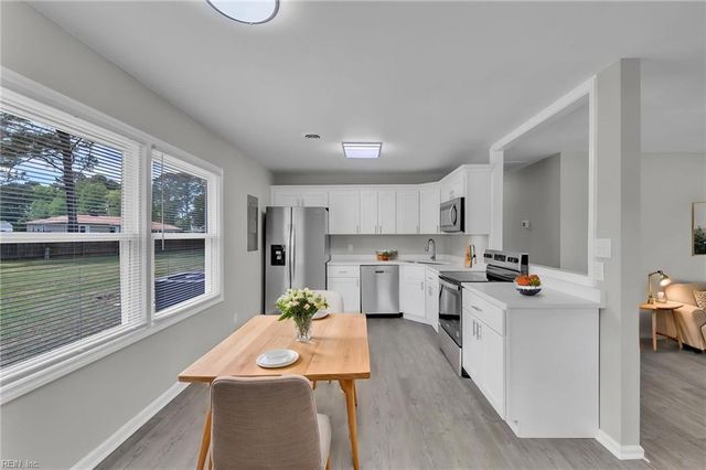 613 Bentley DR, Suffolk, VA 23434