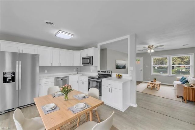 613 Bentley DR, Suffolk, VA 23434