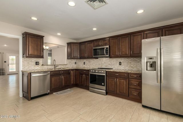 661 S Oak Circle, Chandler, AZ 85226