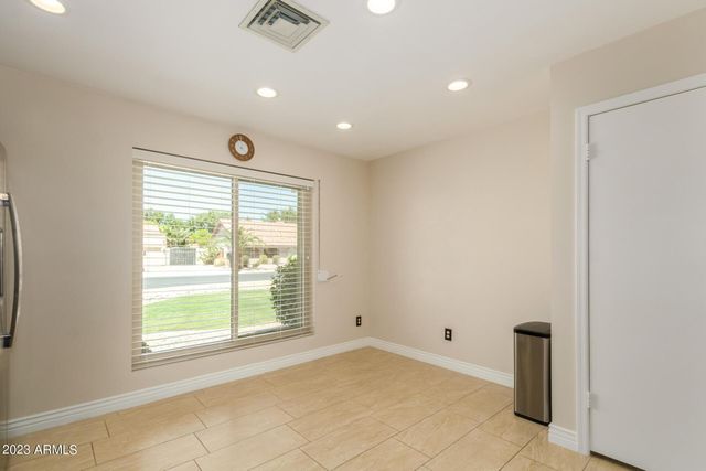 661 S Oak Circle, Chandler, AZ 85226