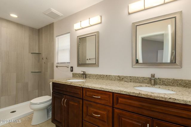 661 S Oak Circle, Chandler, AZ 85226