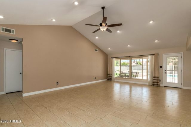 661 S Oak Circle, Chandler, AZ 85226