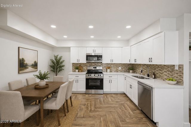 6521 W TURNEY Avenue, Phoenix, AZ 85033