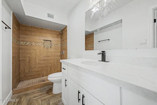 6521 W TURNEY Avenue, Phoenix, AZ 85033
