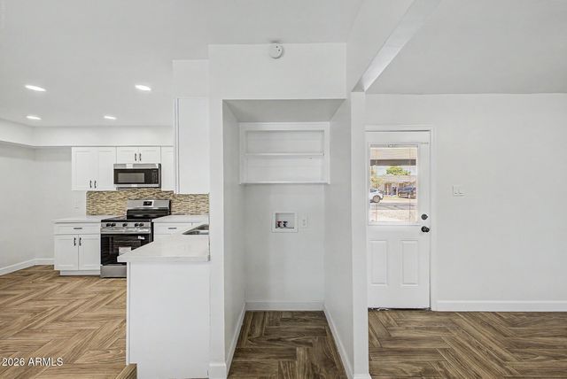 6521 W TURNEY Avenue, Phoenix, AZ 85033