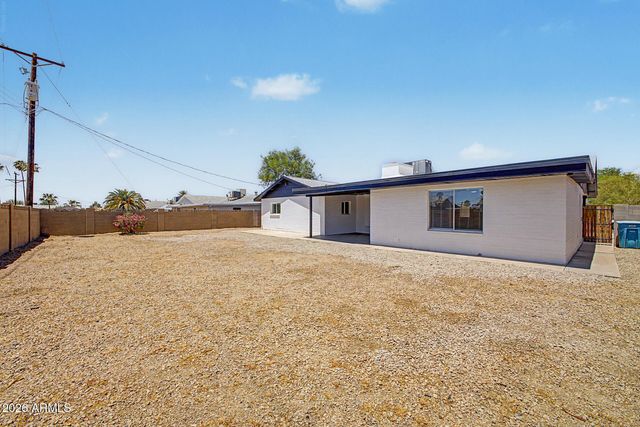 6521 W TURNEY Avenue, Phoenix, AZ 85033