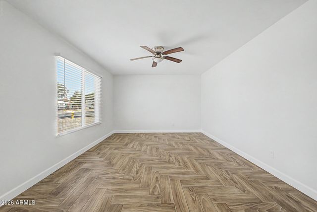 6521 W TURNEY Avenue, Phoenix, AZ 85033