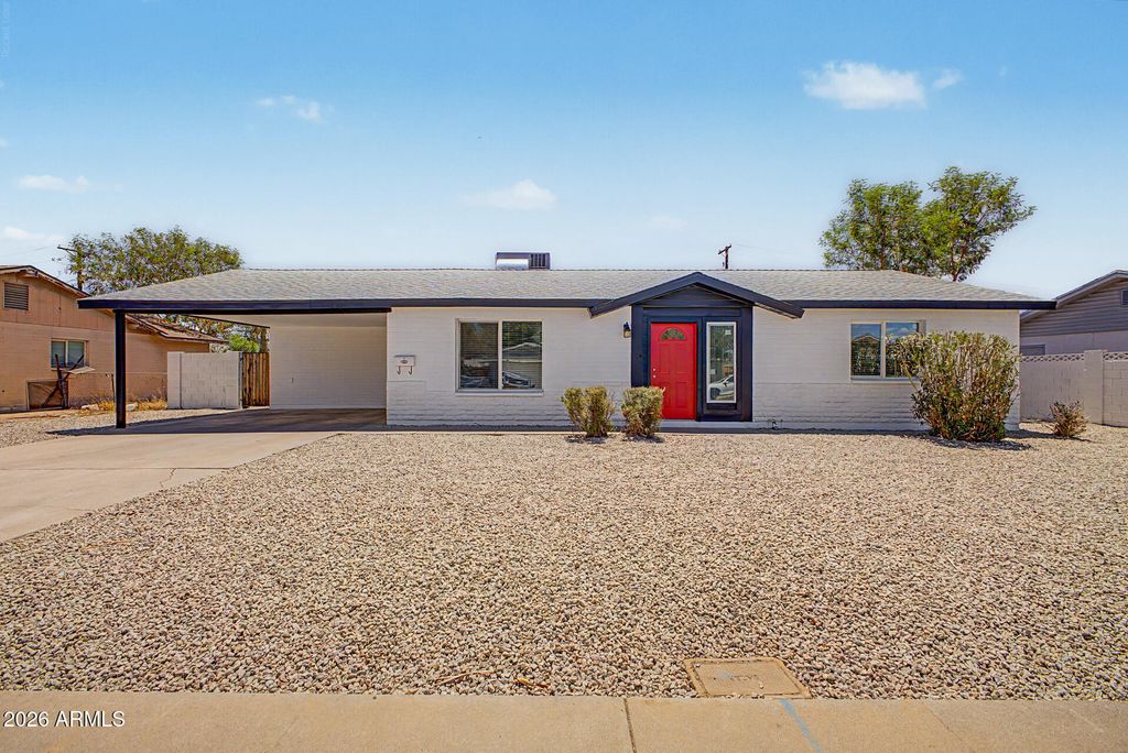 6521 W TURNEY Avenue, Phoenix, AZ 85033