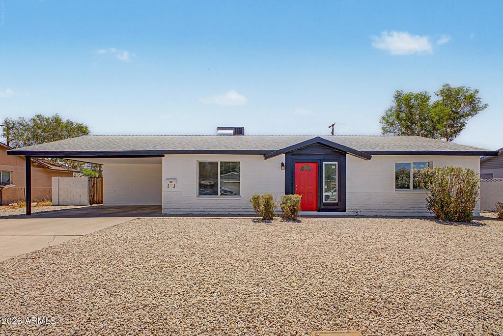6521 W TURNEY Avenue, Phoenix, AZ 85033 — photo 2