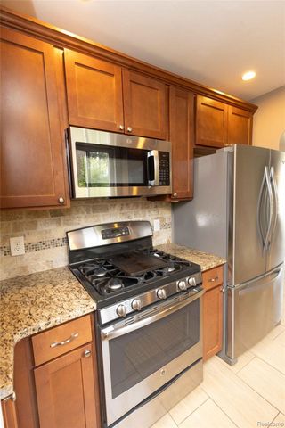 27731 Glenwood Street, St. Clair Shores, MI 48081