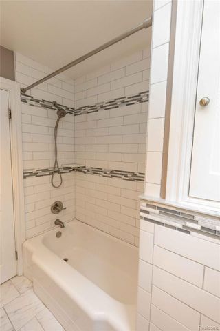 27731 Glenwood Street, St. Clair Shores, MI 48081