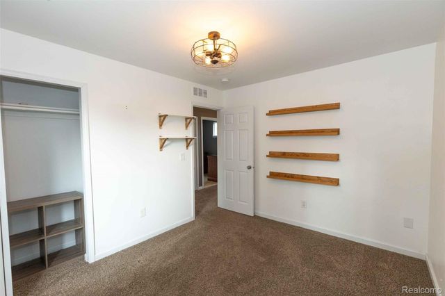 27731 Glenwood Street, St. Clair Shores, MI 48081