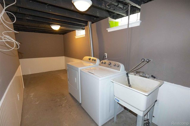 27731 Glenwood Street, St. Clair Shores, MI 48081