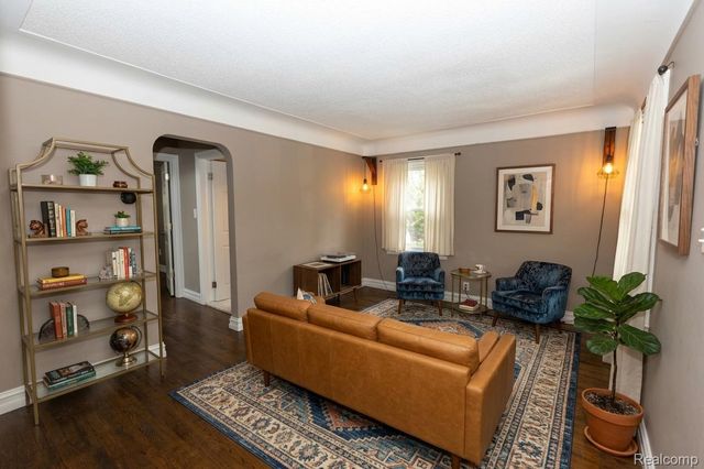 27731 Glenwood Street, St. Clair Shores, MI 48081