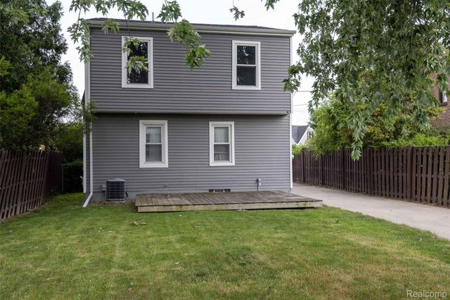 27731 Glenwood Street, St. Clair Shores, MI 48081