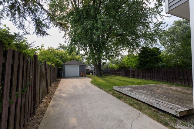 27731 Glenwood Street, St. Clair Shores, MI 48081
