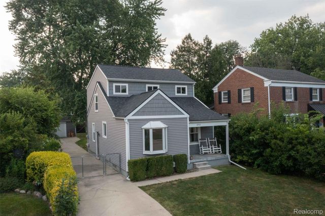 27731 Glenwood Street, St. Clair Shores, MI 48081