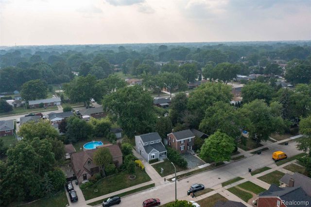 27731 Glenwood Street, St. Clair Shores, MI 48081
