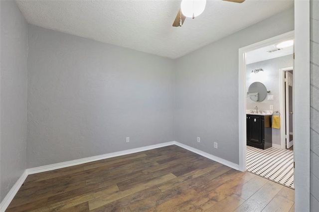 1720 Dahlstrom Road, Alvin, TX 77511