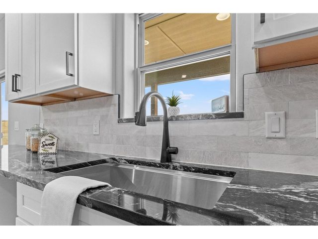 32 Lakeview Cir, Fort Morgan, CO 80701