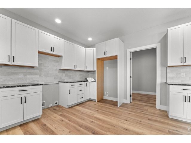 32 Lakeview Cir, Fort Morgan, CO 80701