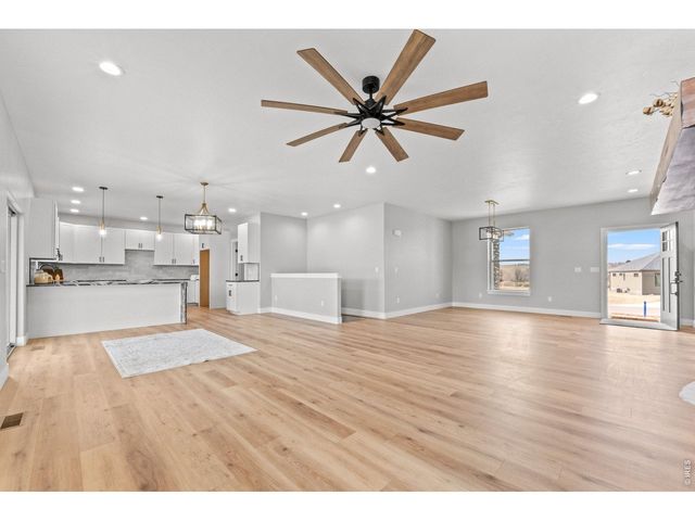 32 Lakeview Cir, Fort Morgan, CO 80701