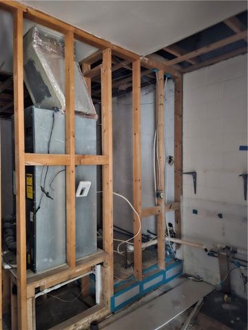 1002 Power St, Refugio, TX 78377