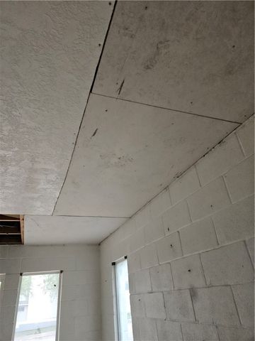 1002 Power St, Refugio, TX 78377