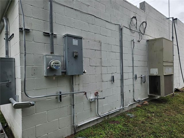 1002 Power St, Refugio, TX 78377