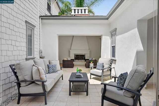 1967 Casablanca St, Danville, CA 94506