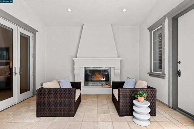 1967 Casablanca St, Danville, CA 94506