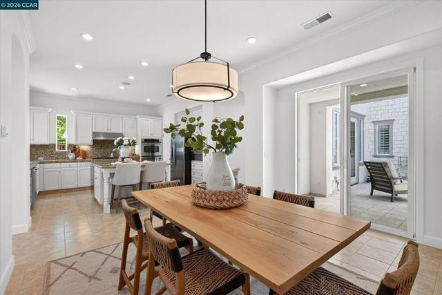 1967 Casablanca St, Danville, CA 94506