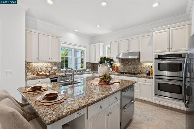 1967 Casablanca St, Danville, CA 94506