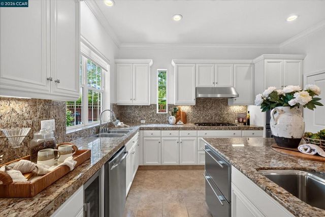 1967 Casablanca St, Danville, CA 94506