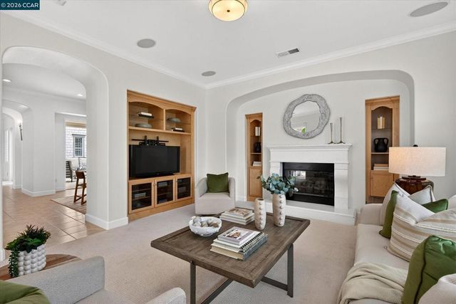 1967 Casablanca St, Danville, CA 94506