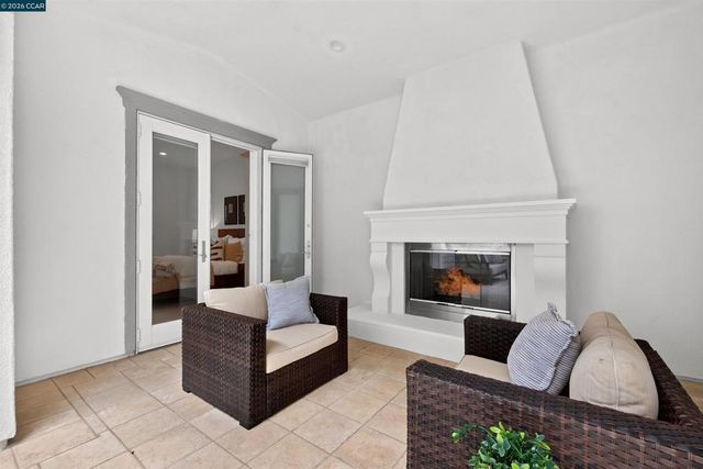 1967 Casablanca St, Danville, CA 94506