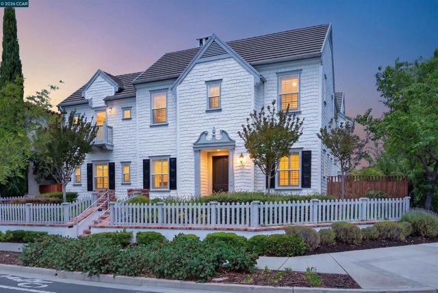1967 Casablanca St, Danville, CA 94506