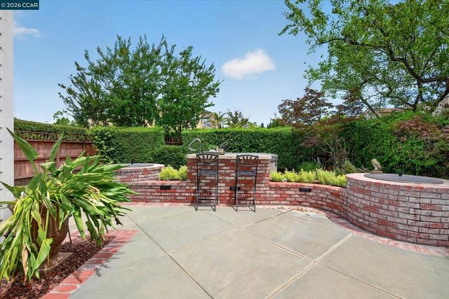 1967 Casablanca St, Danville, CA 94506