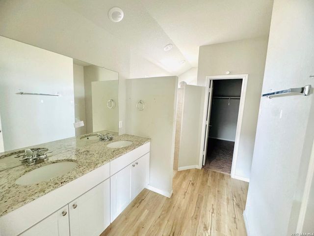 312 Agave Circle, Jourdanton, TX 78026