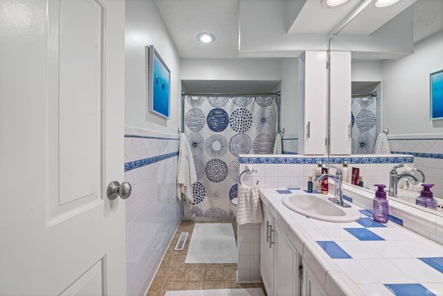 717 Foxwood Drive, Lafayette, IN 47905