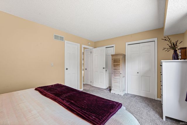 717 Foxwood Drive, Lafayette, IN 47905
