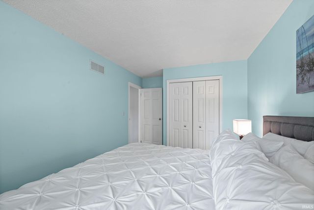 717 Foxwood Drive, Lafayette, IN 47905