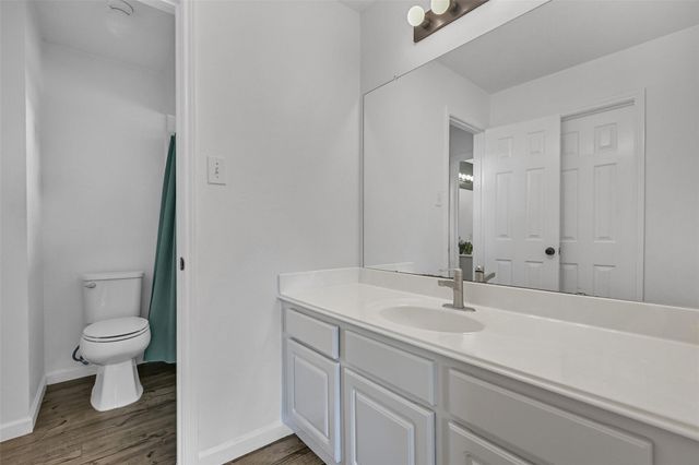 1402 Pine Meadow Court, Pearland, TX 77581