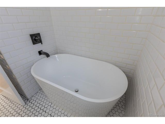 1734 S Franklin St, Denver, CO 80210