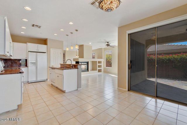 41526 N CEDAR CHASE Road, Anthem, AZ 85086