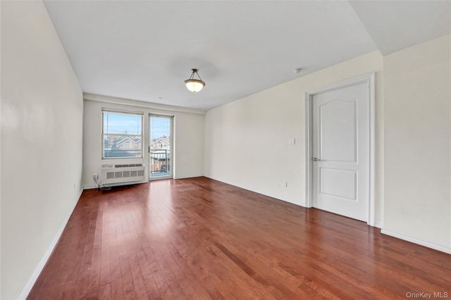 40-40 75th Street 3A, Elmhurst, NY 11373