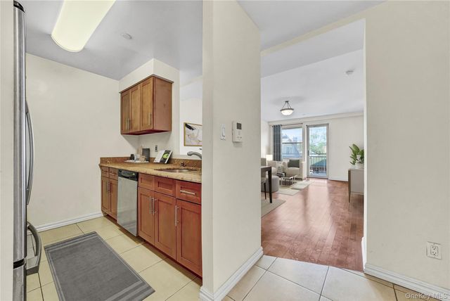 40-40 75th Street 3A, Elmhurst, NY 11373